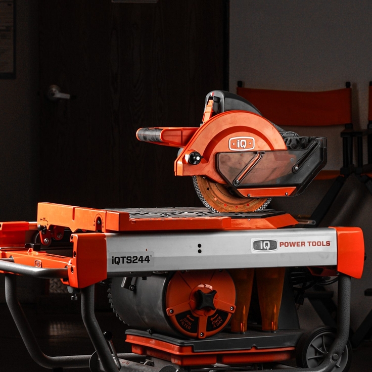 iQTS244 Waterless Tile Saw 24" Rip x 18" Diagonal Cut 240/110V