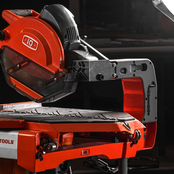 iQTS244 Waterless Tile Saw 24" Rip x 18" Diagonal Cut 240/110V